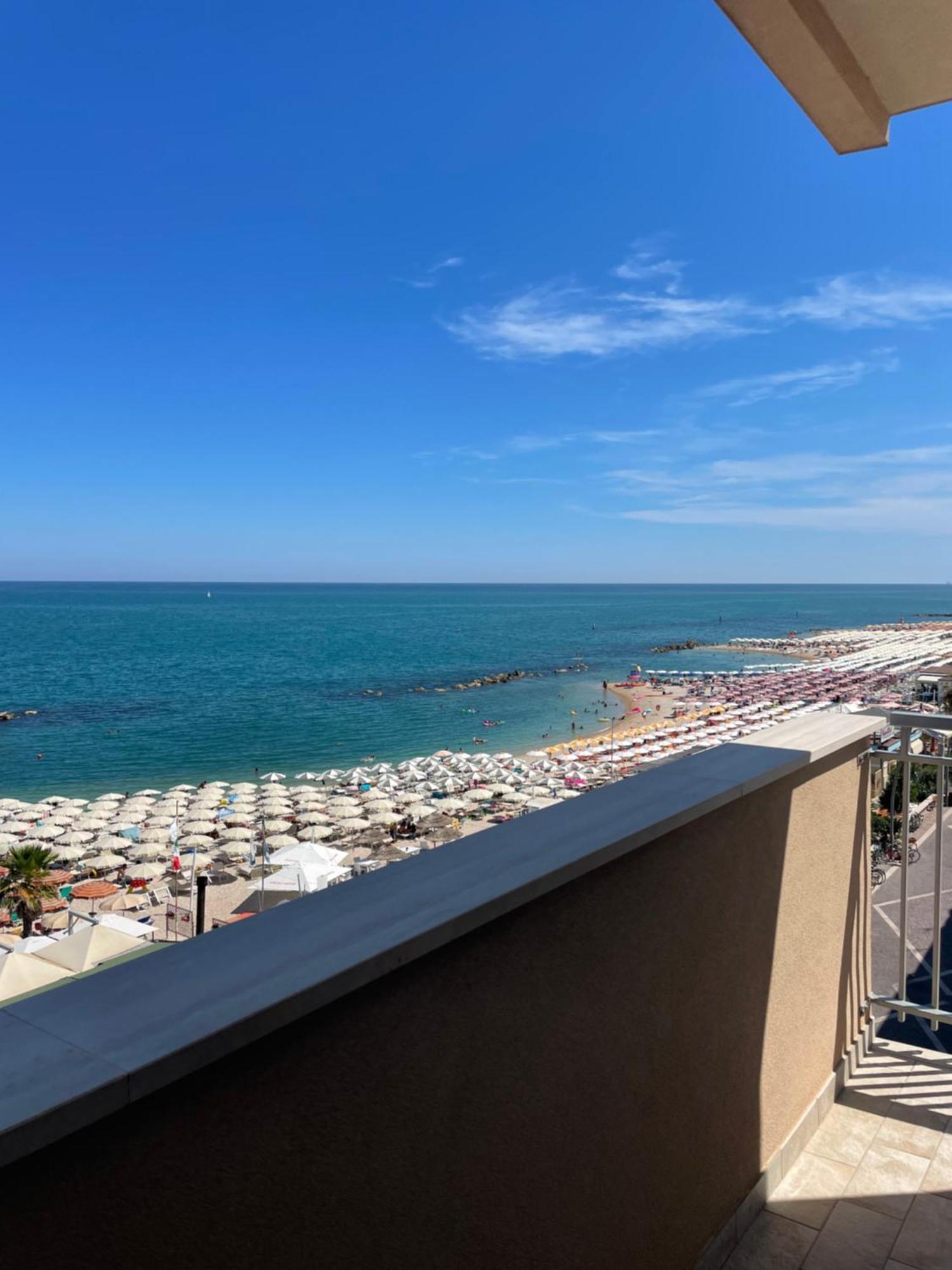 Il Balcone Sul Mare Leilighet Porto Recanati Eksteriør bilde